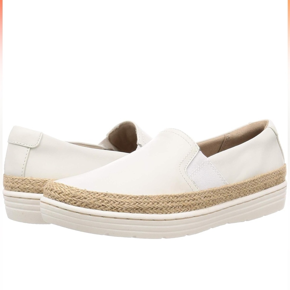 Clarks white leather boat shoes size 8